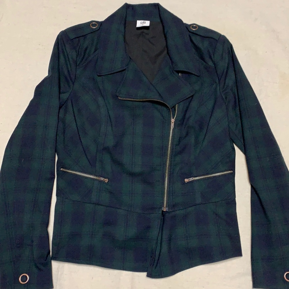 CAbi jacket Epaulettes Zip front 2 zip pockets